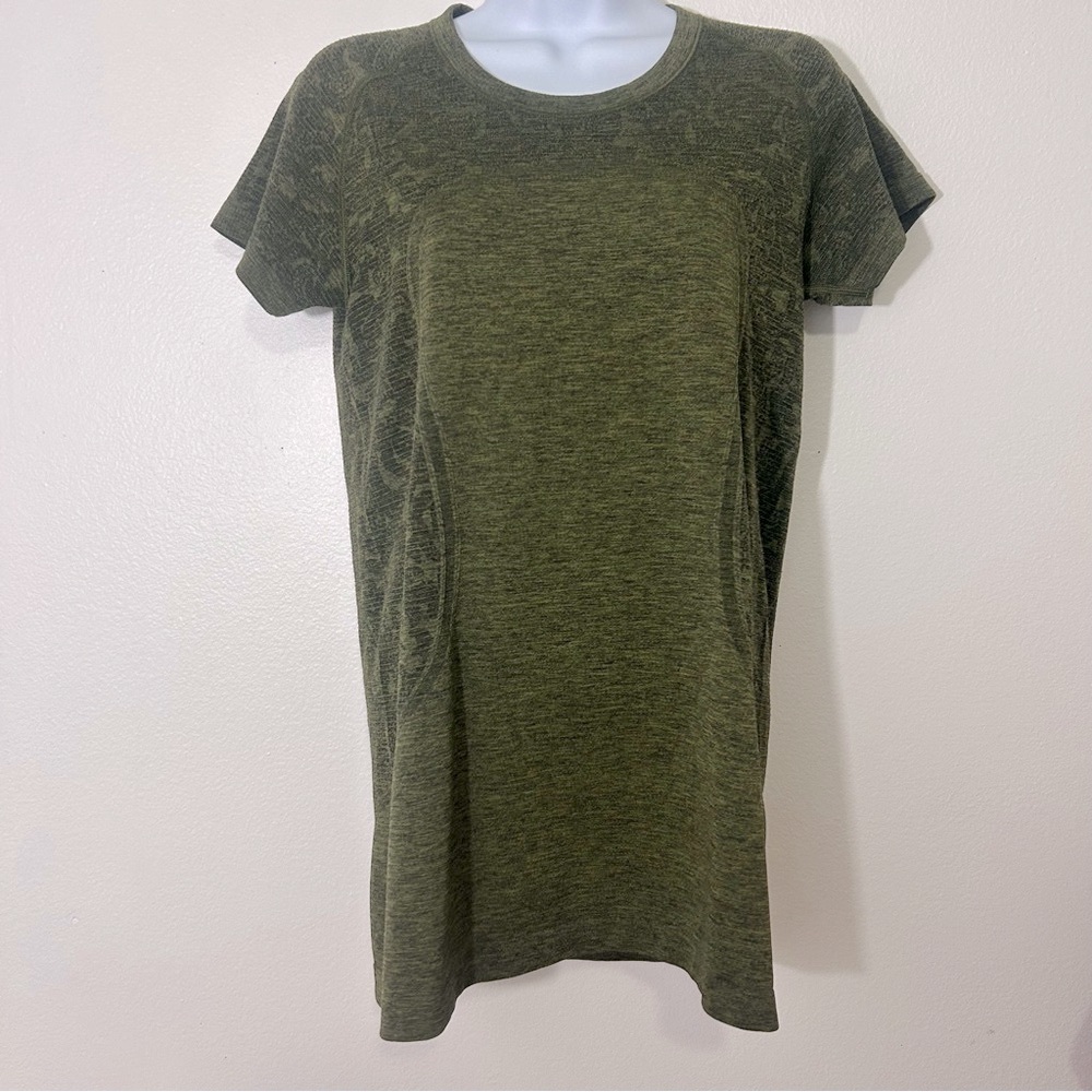 Lululemon Athletica Top Hunter Green Swiftly Tech Ladies Size 10